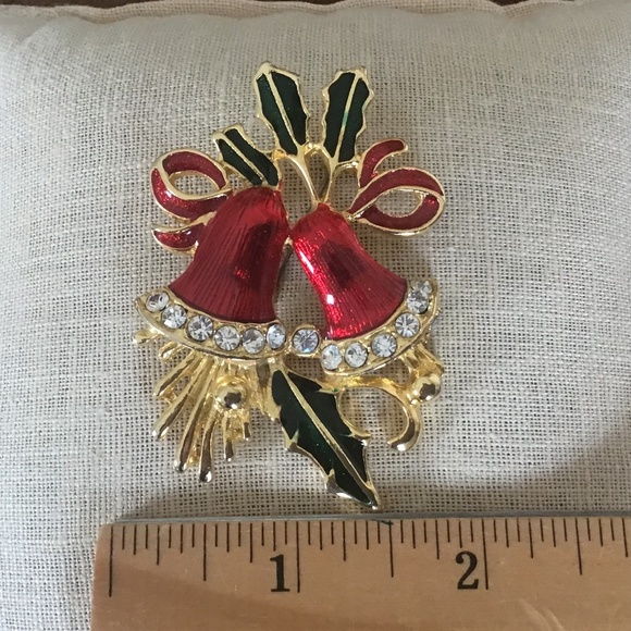 Large Vintage Holiday Pin Enamel & Rhinestone Bells Festive Gold Tone Red & Gree - Picture 6 of 11